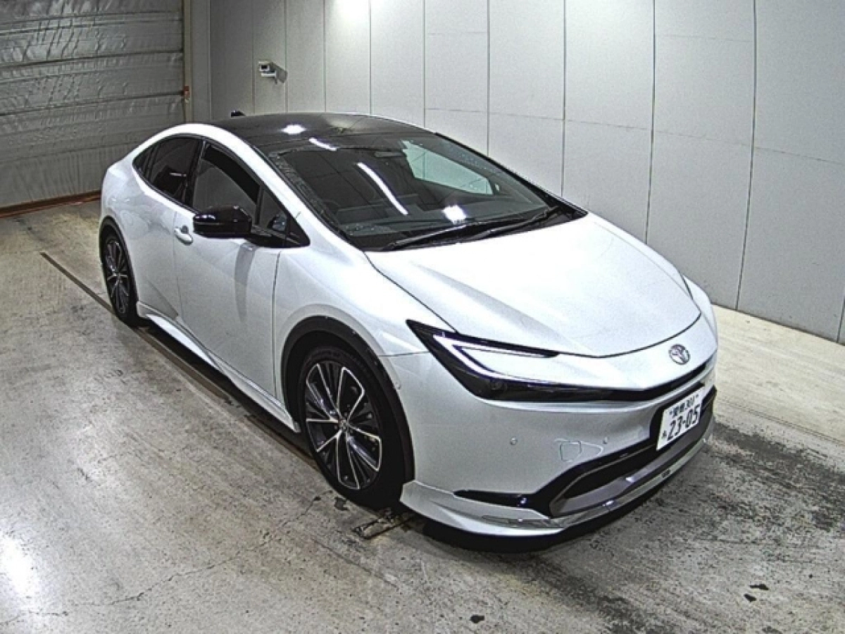 TOYOTA PRIUS MXWH60 2025