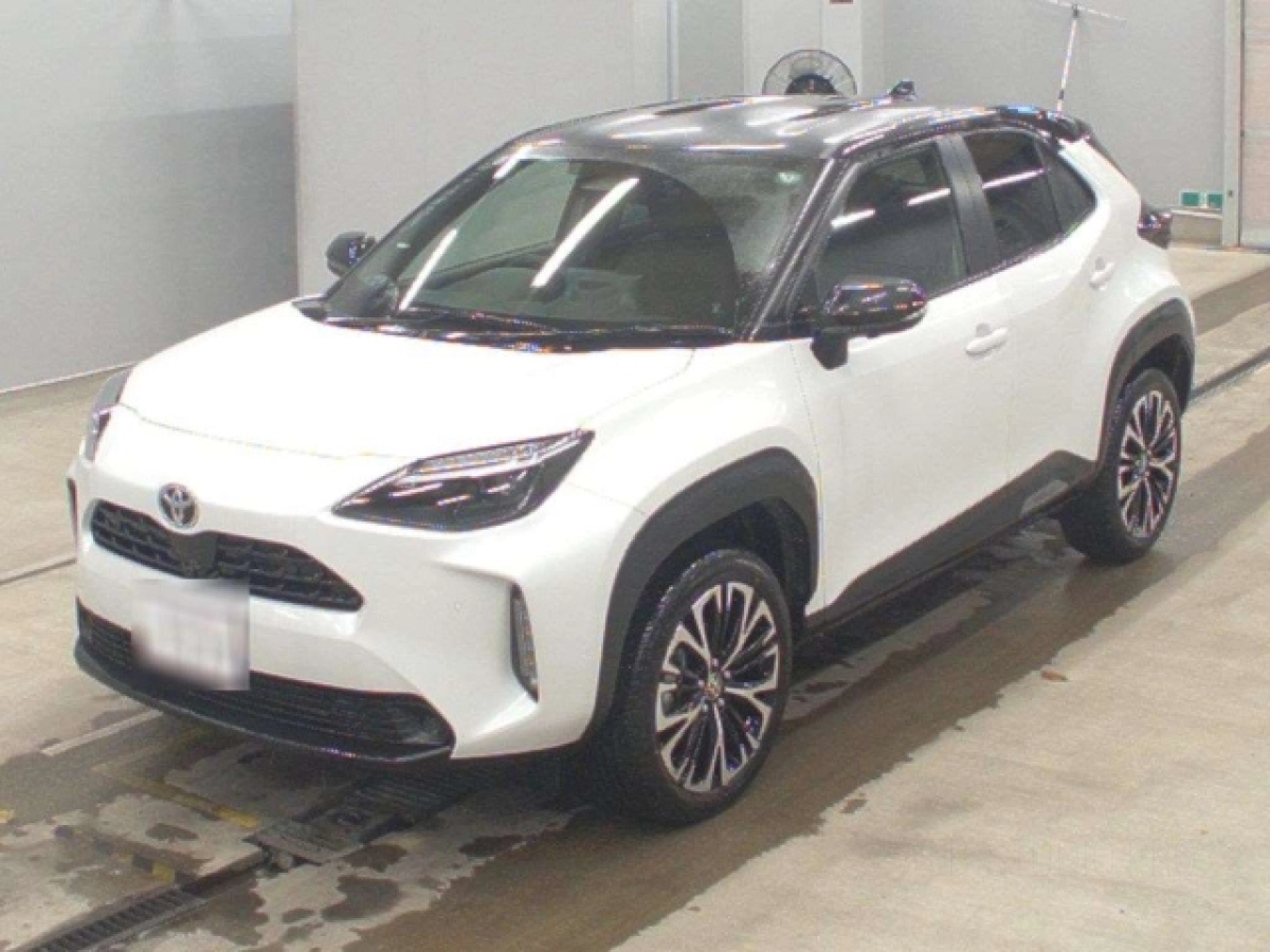 TOYOTA YARIS CROSS MXPB15 2025