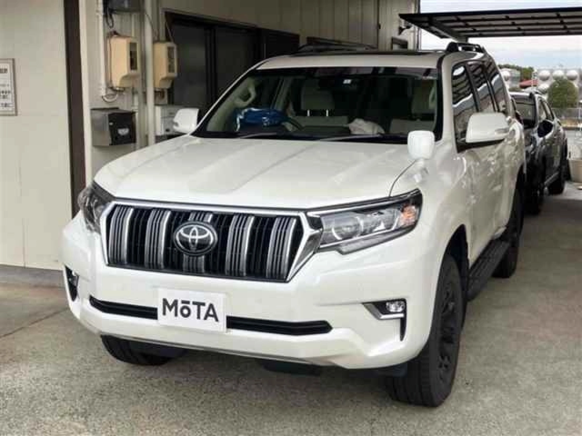 TOYOTA LAND CRUISER PRADO TRJ150W 2023