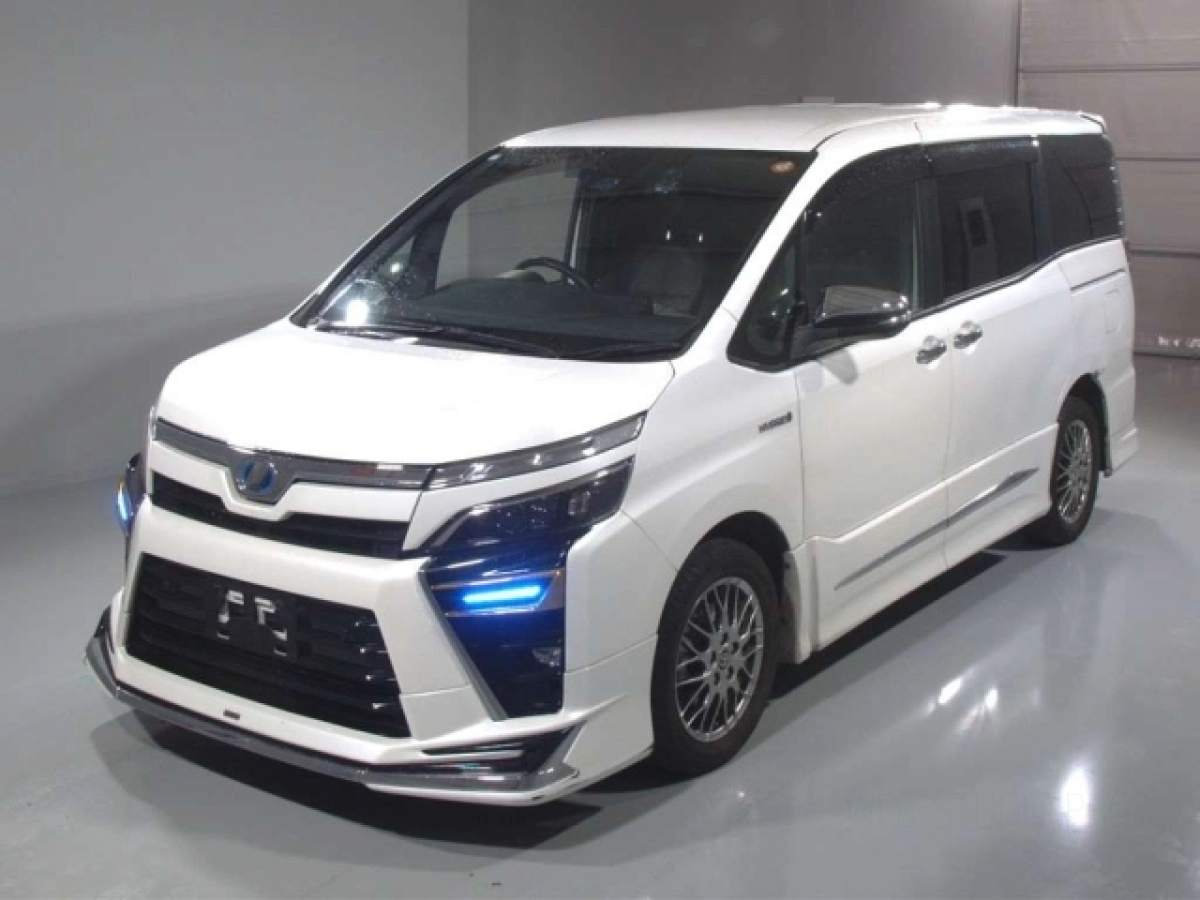 TOYOTA VOXY ZWR80W 2019