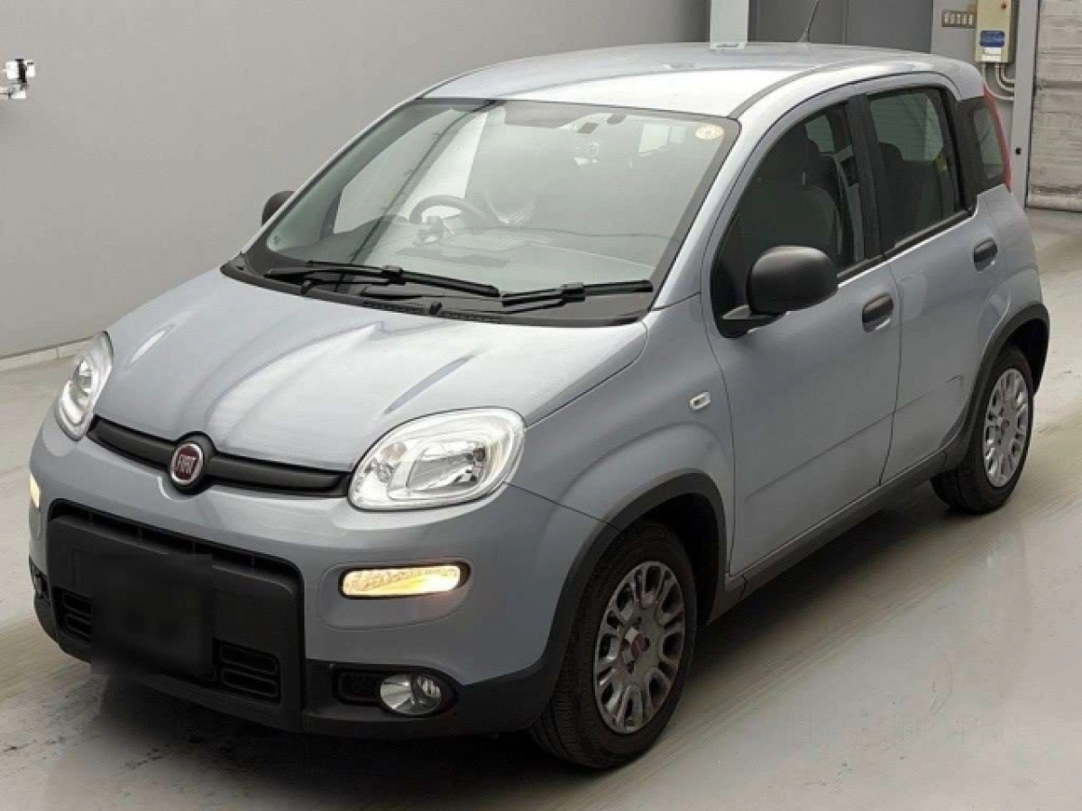 FIAT PANDA 13909 2023
