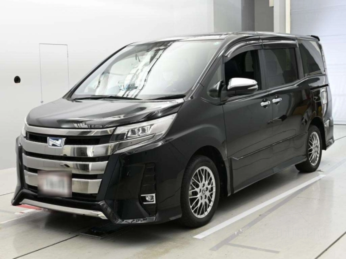 TOYOTA NOAH ZWR80W 2020