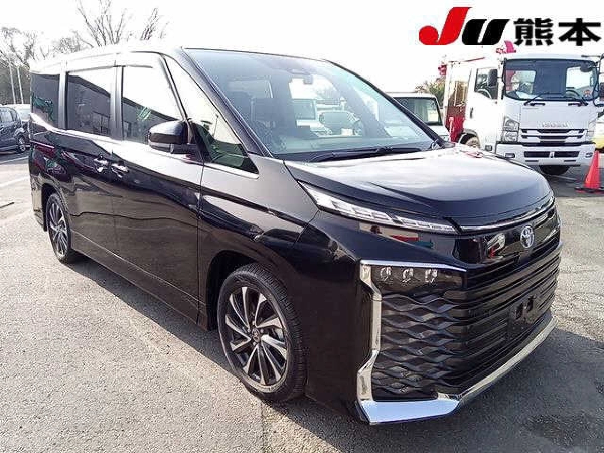 TOYOTA VOXY ZWR90W 2022