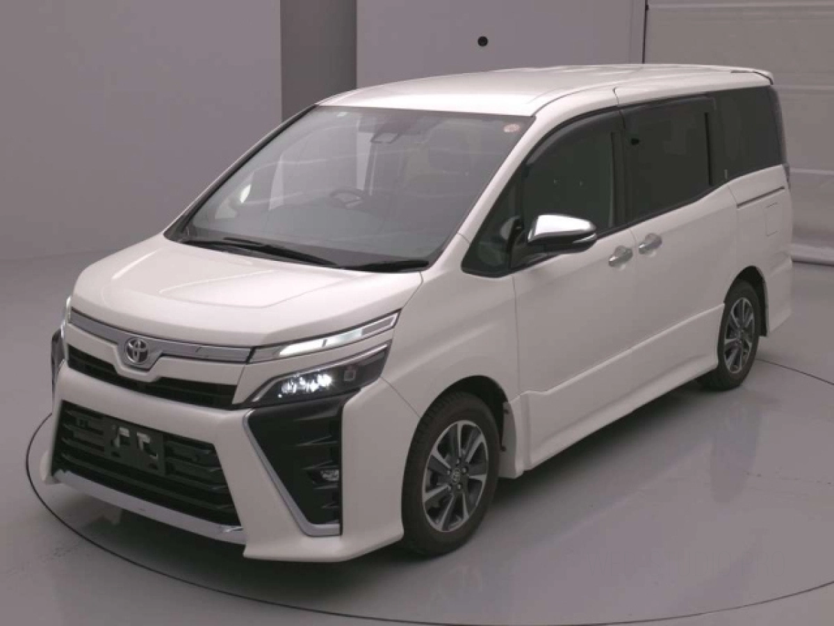 TOYOTA VOXY ZRR80W 2021