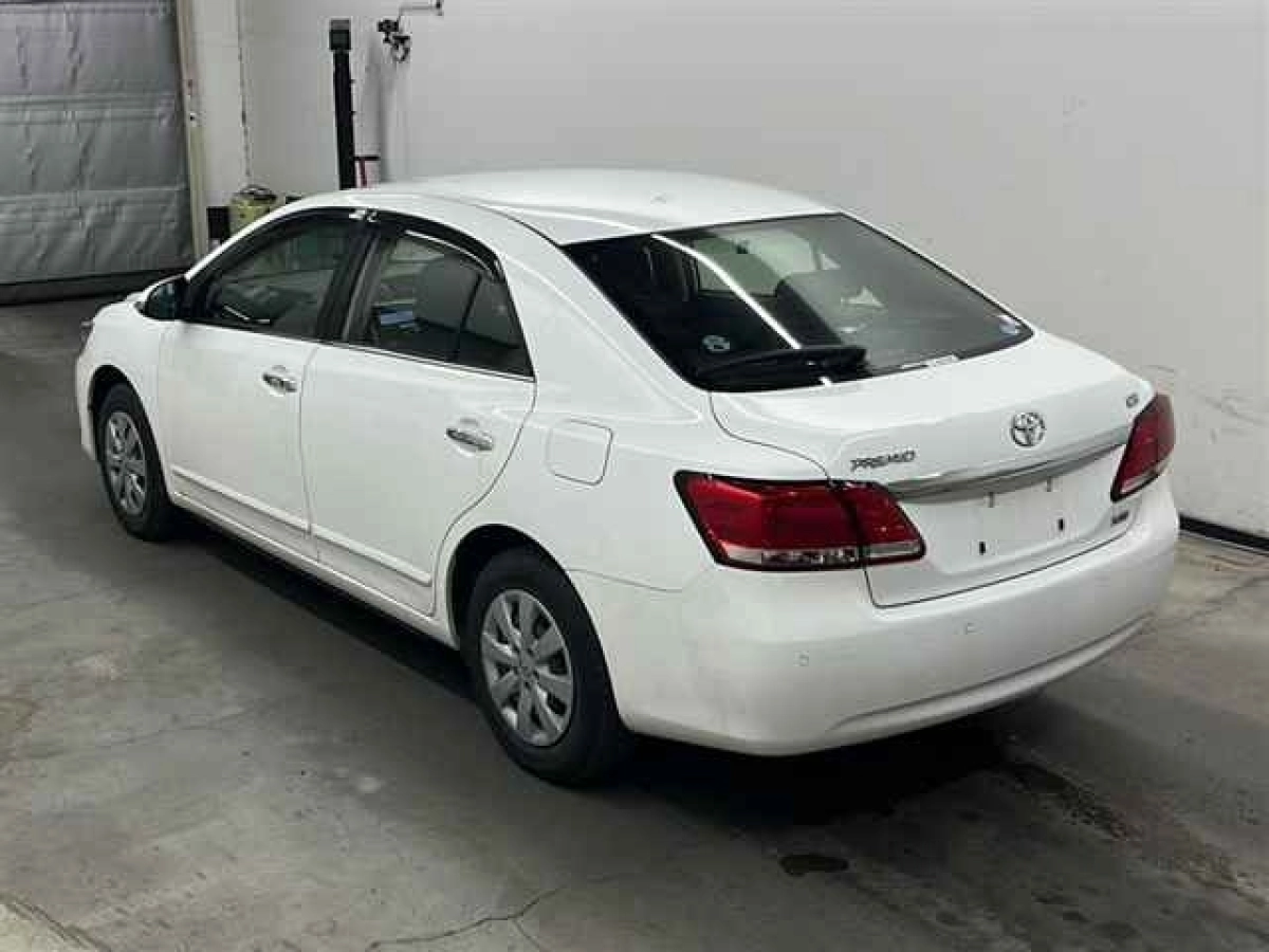 TOYOTA PREMIO