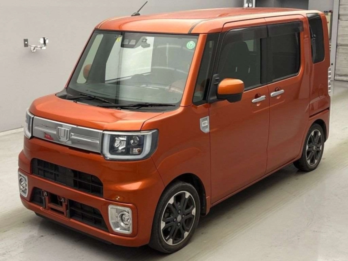 DAIHATSU WAKE LA700S 2019