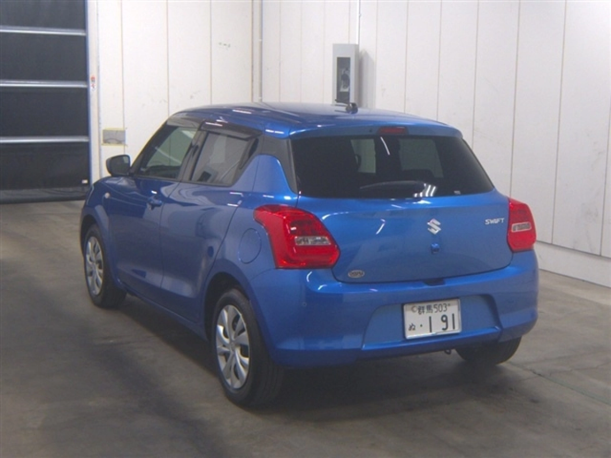 SUZUKI SWIFT