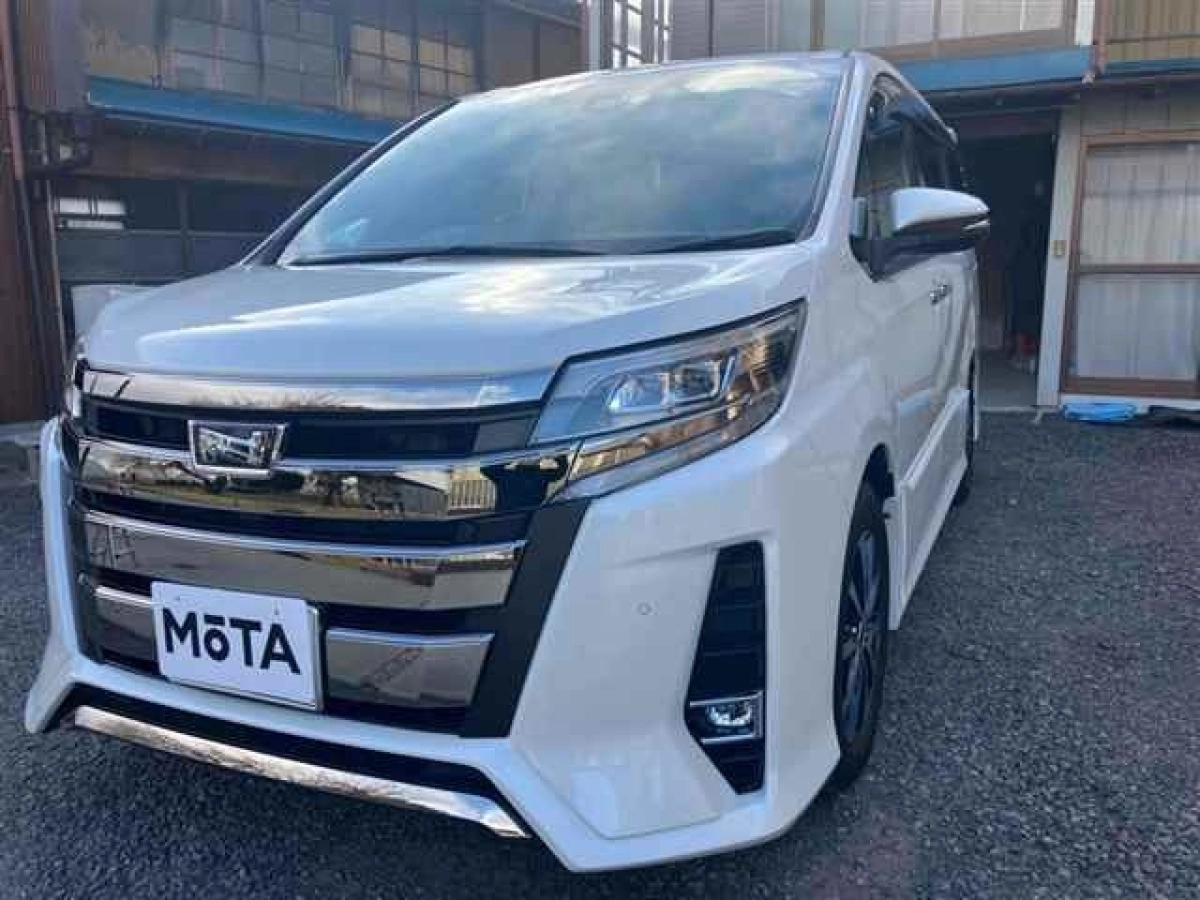 TOYOTA NOAH ZRR80W 2019