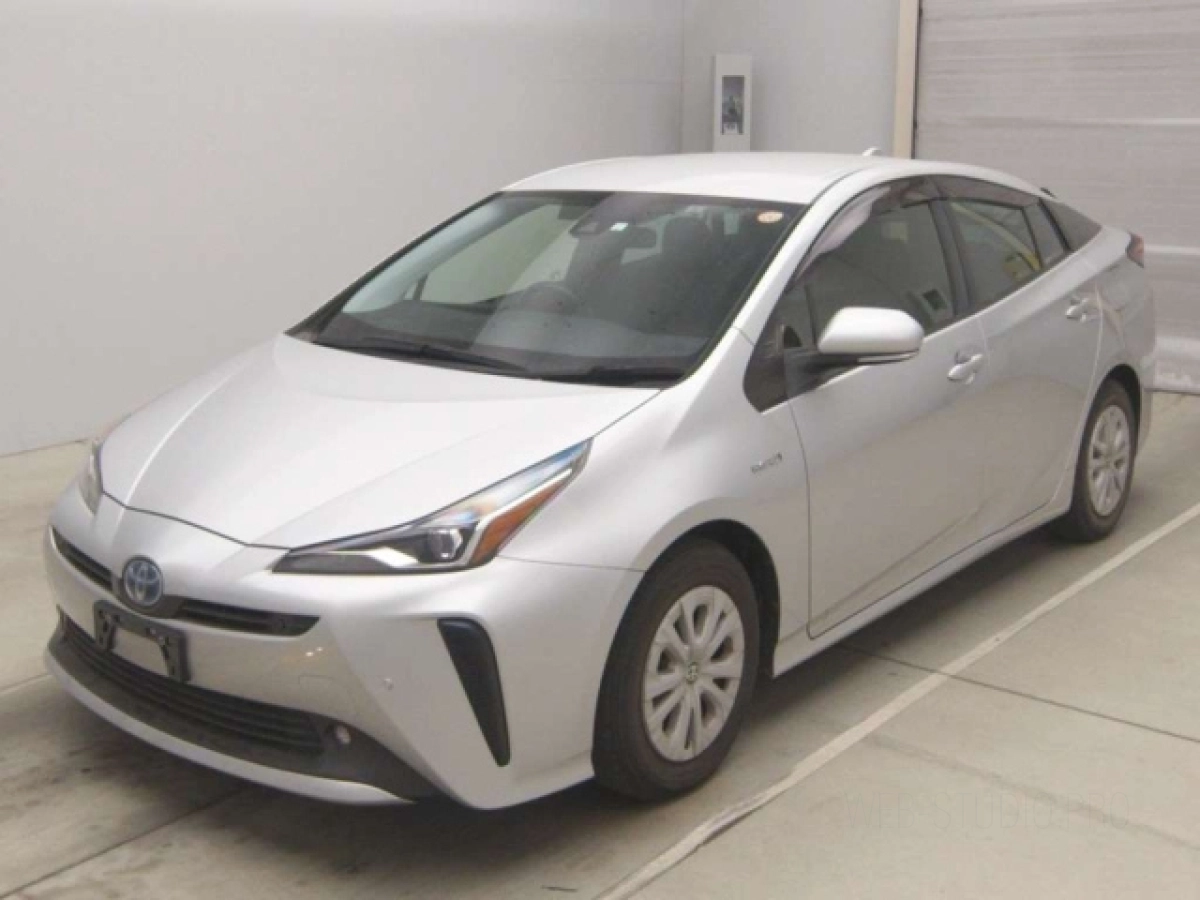 TOYOTA PRIUS ZVW51 2019