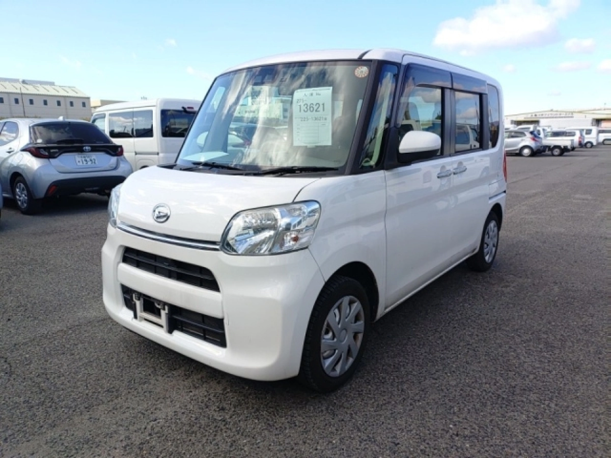 DAIHATSU TANTO LA600S 2019