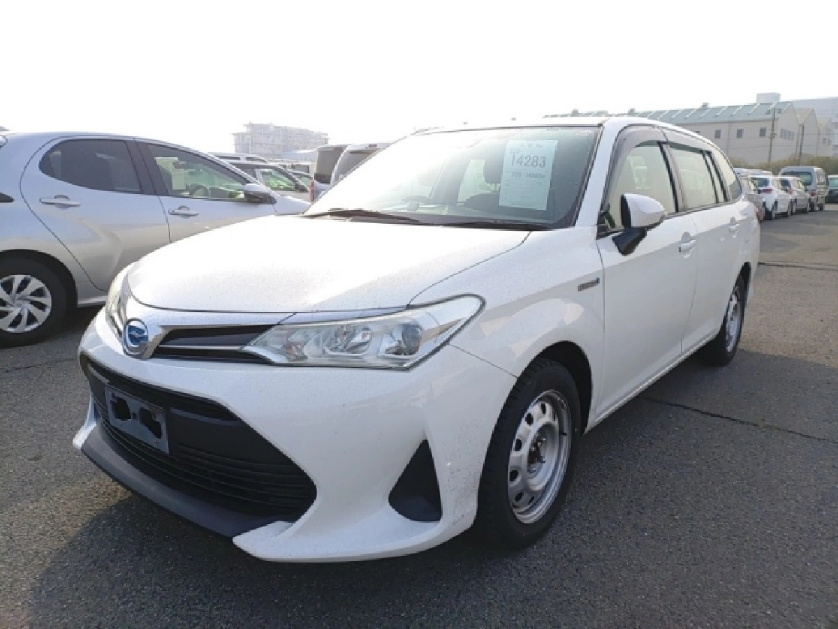 TOYOTA COROLLA FIELDER NKE165G 2019