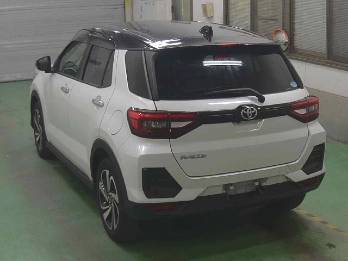 TOYOTA RAIZE