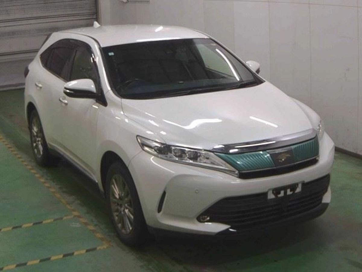 TOYOTA HARRIER ZSU65W 2019