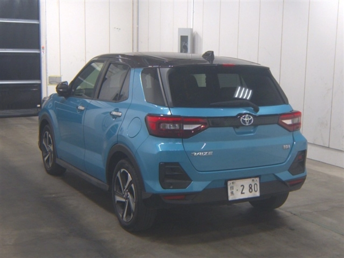 TOYOTA RAIZE