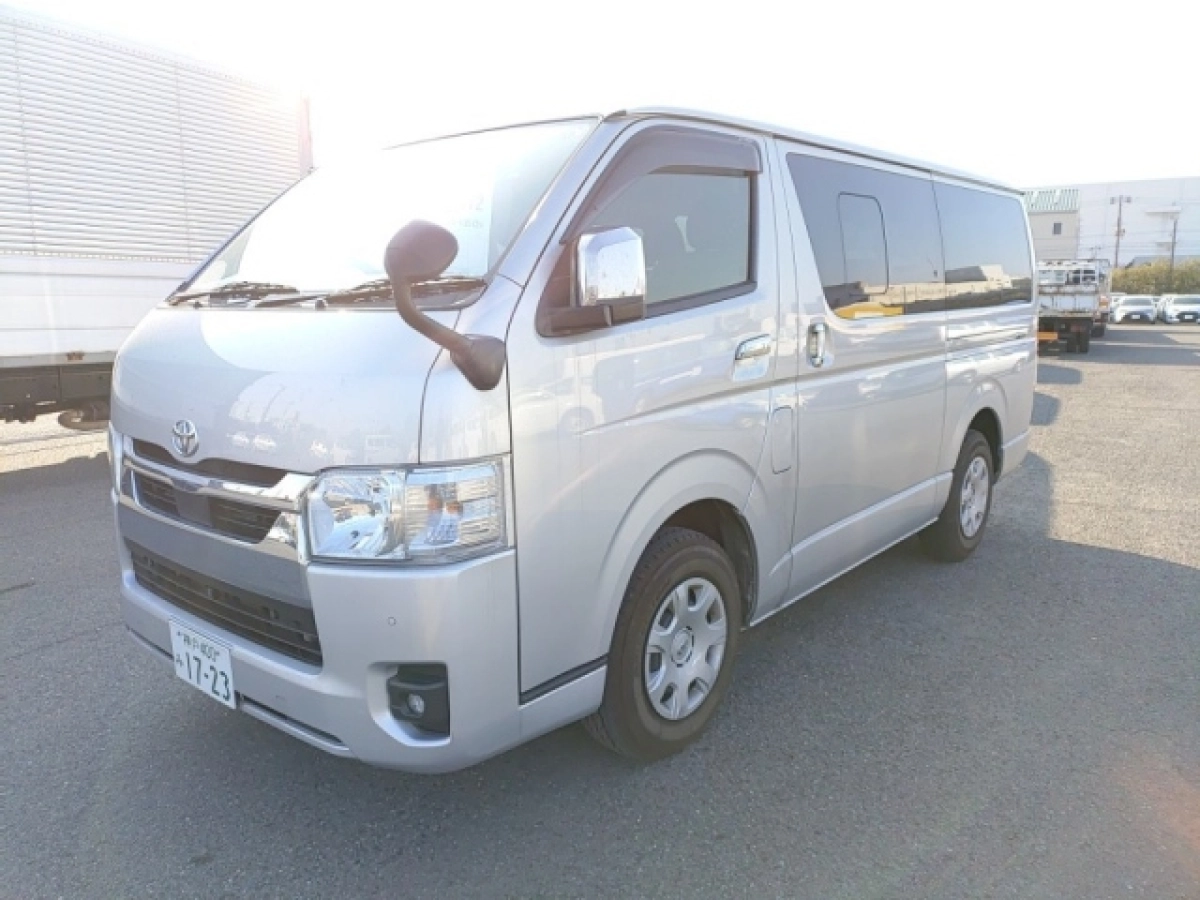 TOYOTA HIACE VAN GDH201V 2023