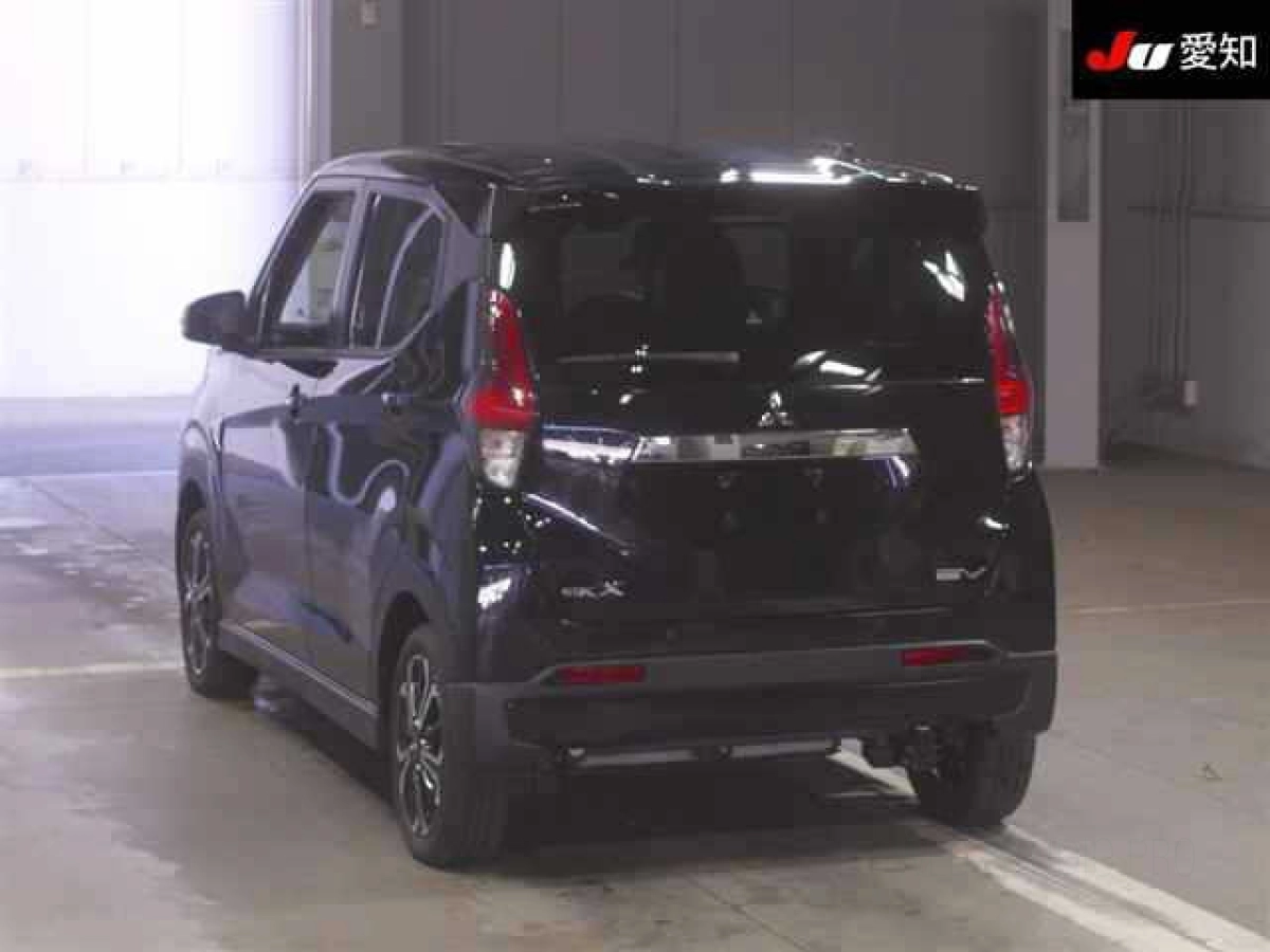 MITSUBISHI EK X EV