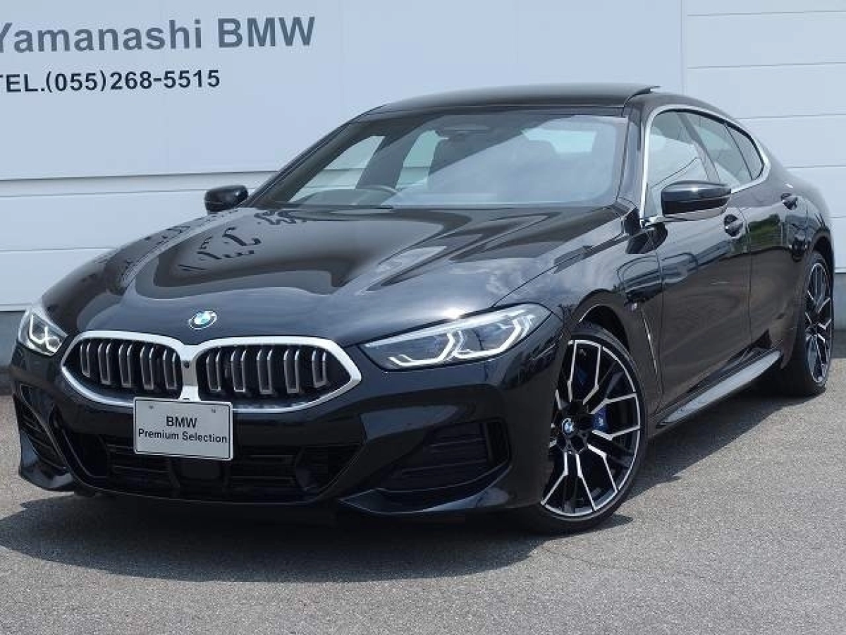 BMW 8 SERIES GW30 2024