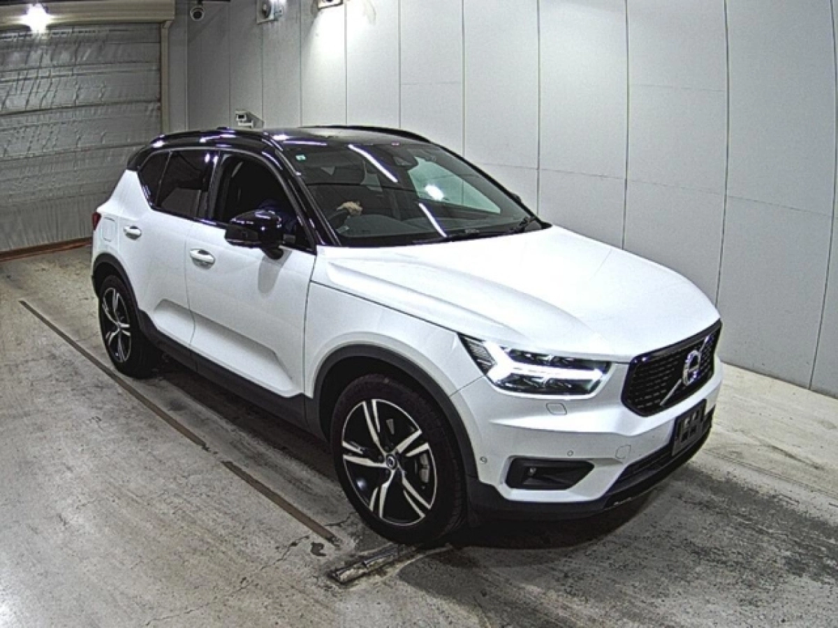VOLVO XC40 XB420XC 2019