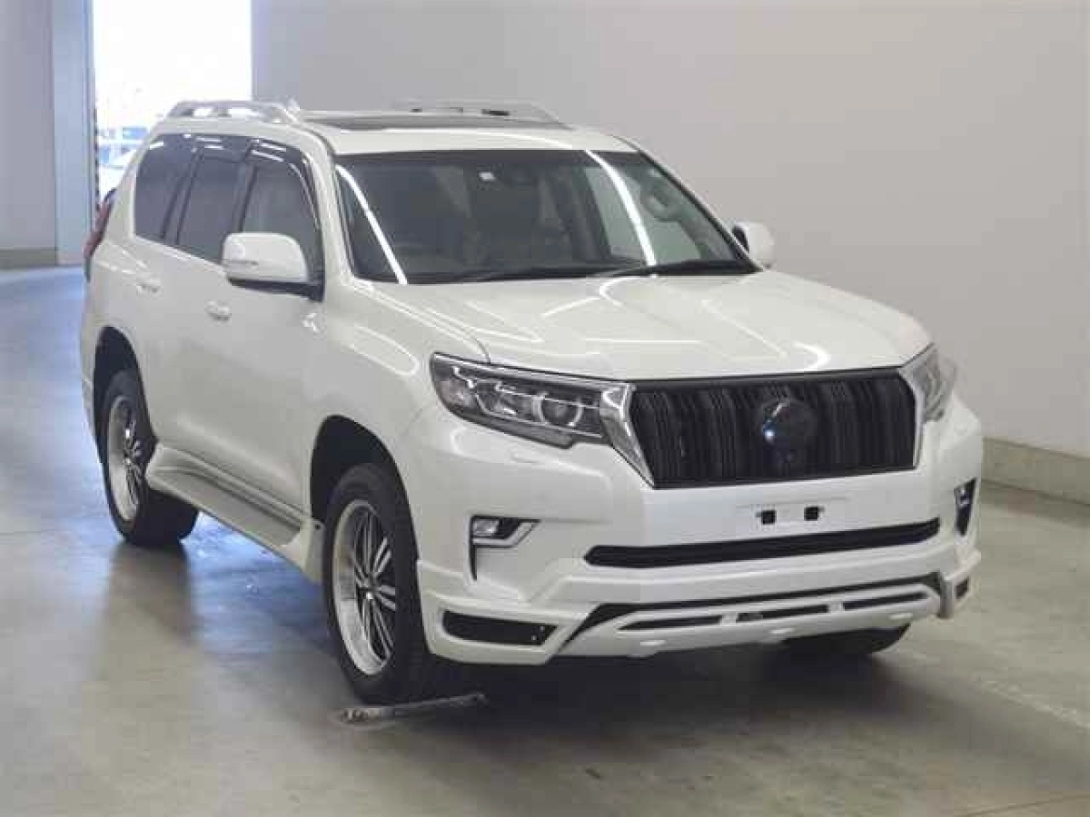 TOYOTA LAND CRUISER PRADO TRJ150W 2022
