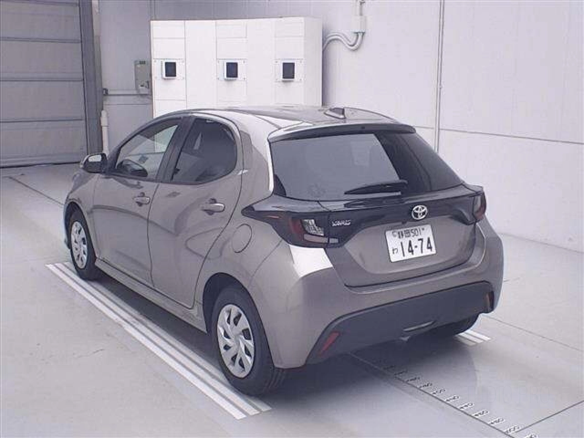 TOYOTA YARIS