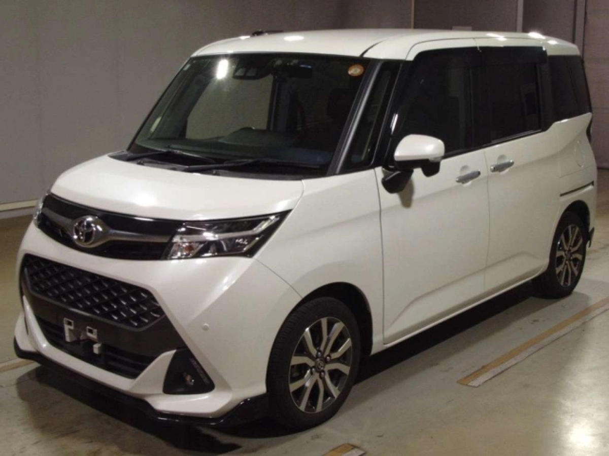 TOYOTA TANK M900A 2019