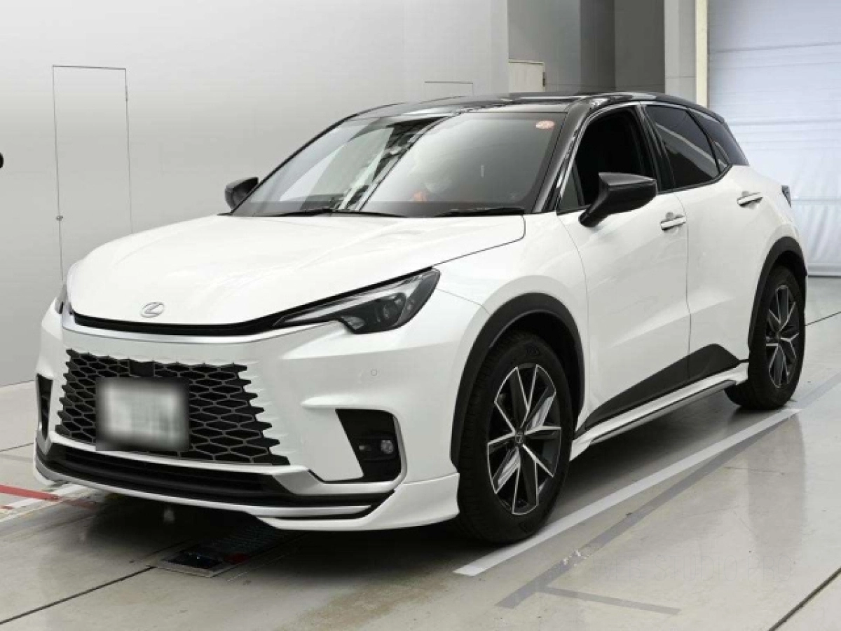 LEXUS LBX MAYH10 2025