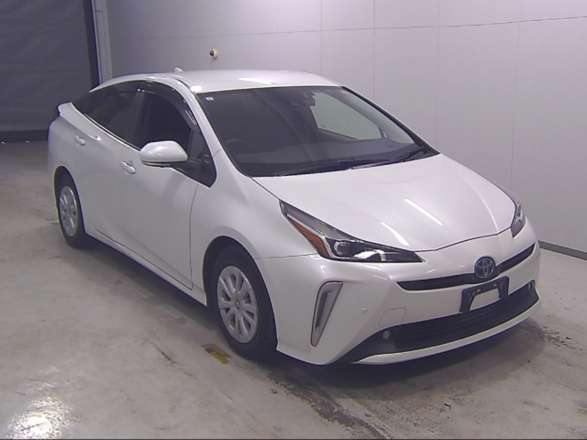 TOYOTA PRIUS ZVW51 2021