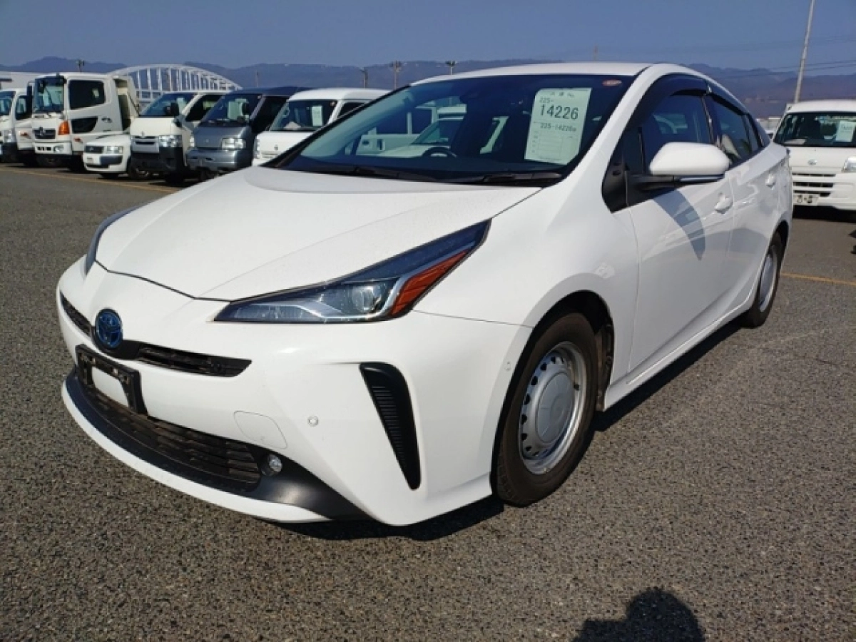 TOYOTA PRIUS ZVW51 2021