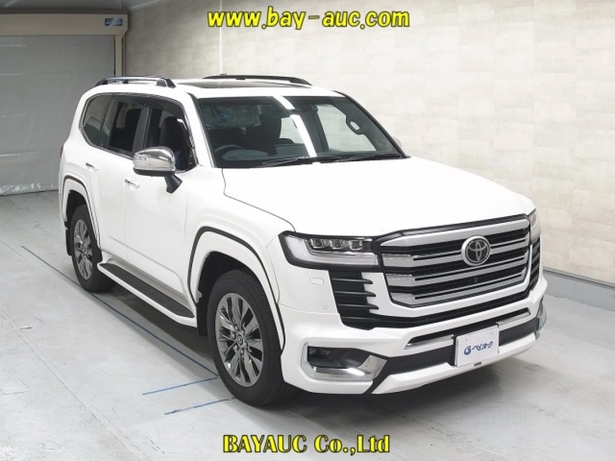 TOYOTA LAND CRUISER VJA300W 2024