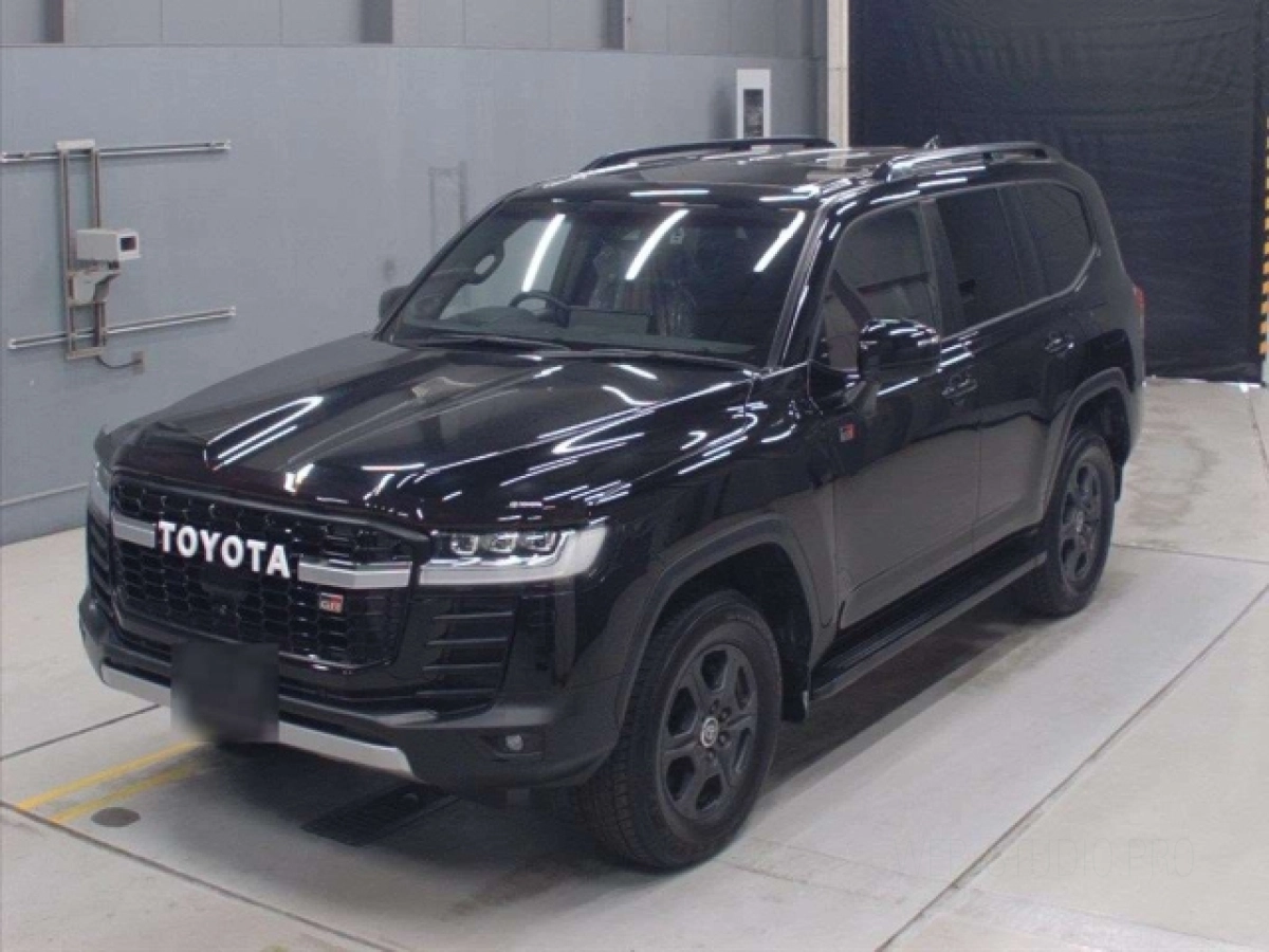 TOYOTA LAND CRUISER FJA300W 2023