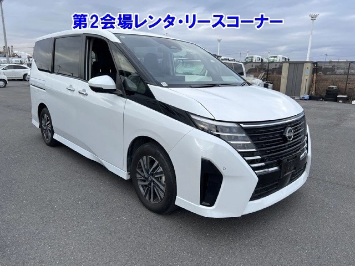 NISSAN SERENA