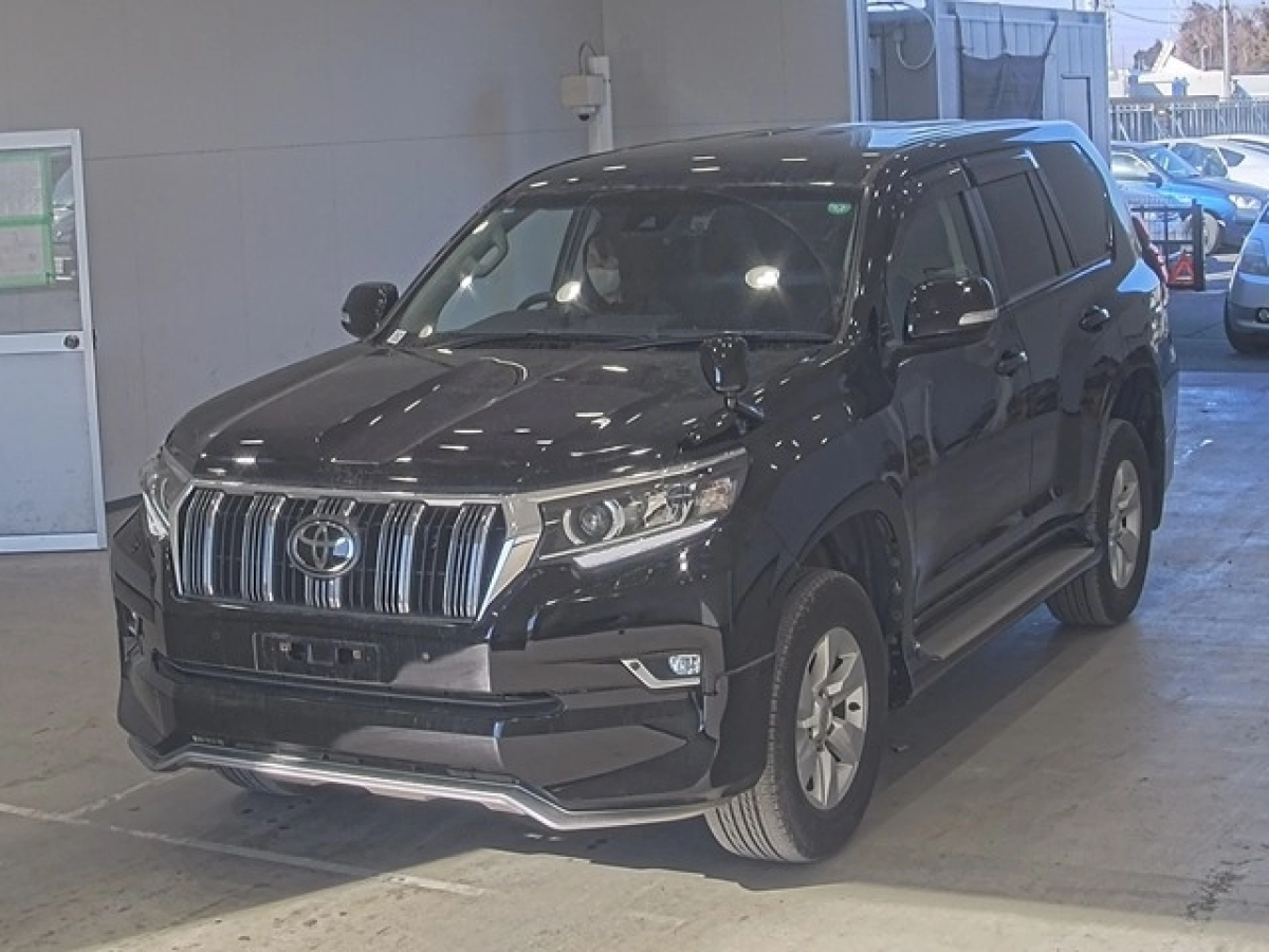TOYOTA LAND CRUISER PRADO TRJ150W 2020
