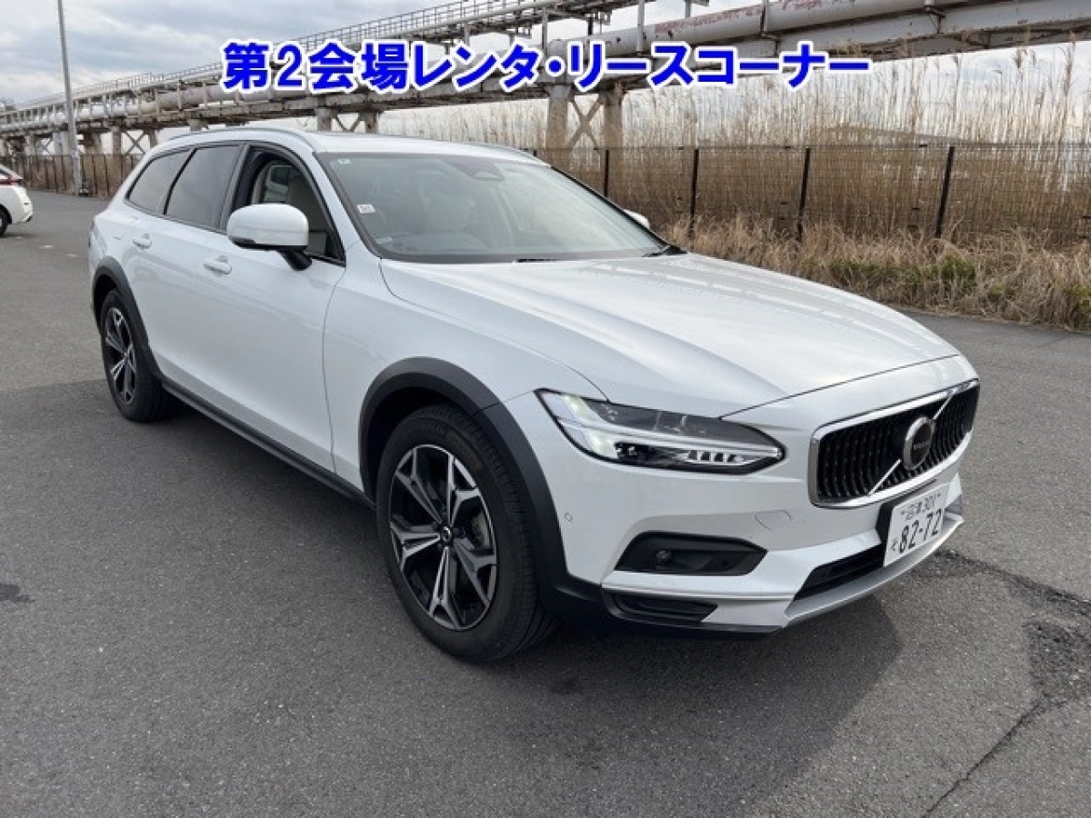 VOLVO V90 PB420TM 2022