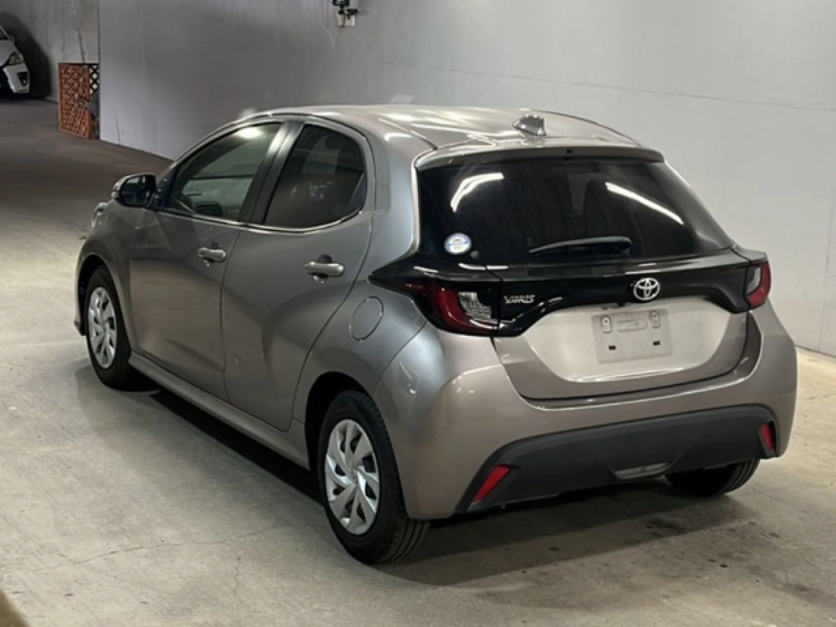TOYOTA YARIS