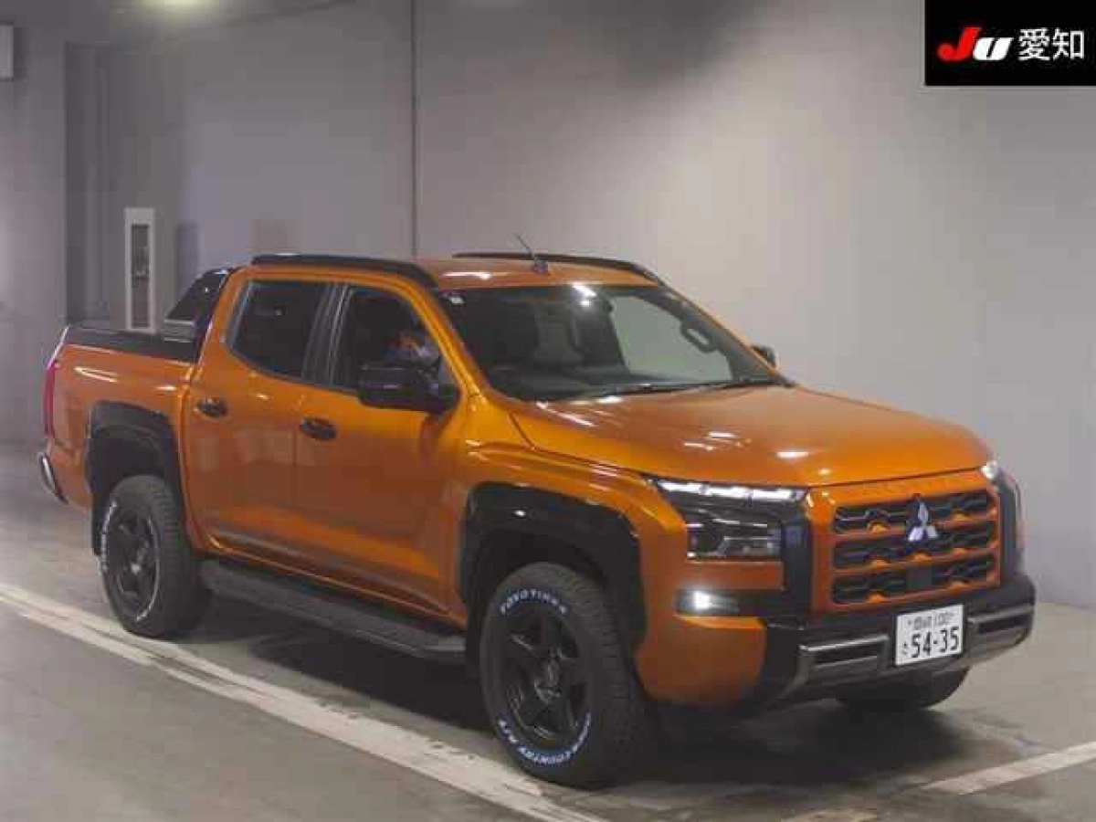 MITSUBISHI TRITON LC2T 2024