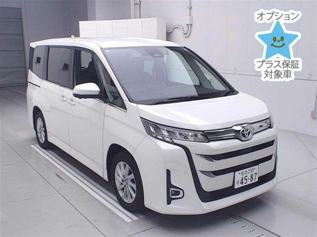 TOYOTA NOAH MZRA90W 2022