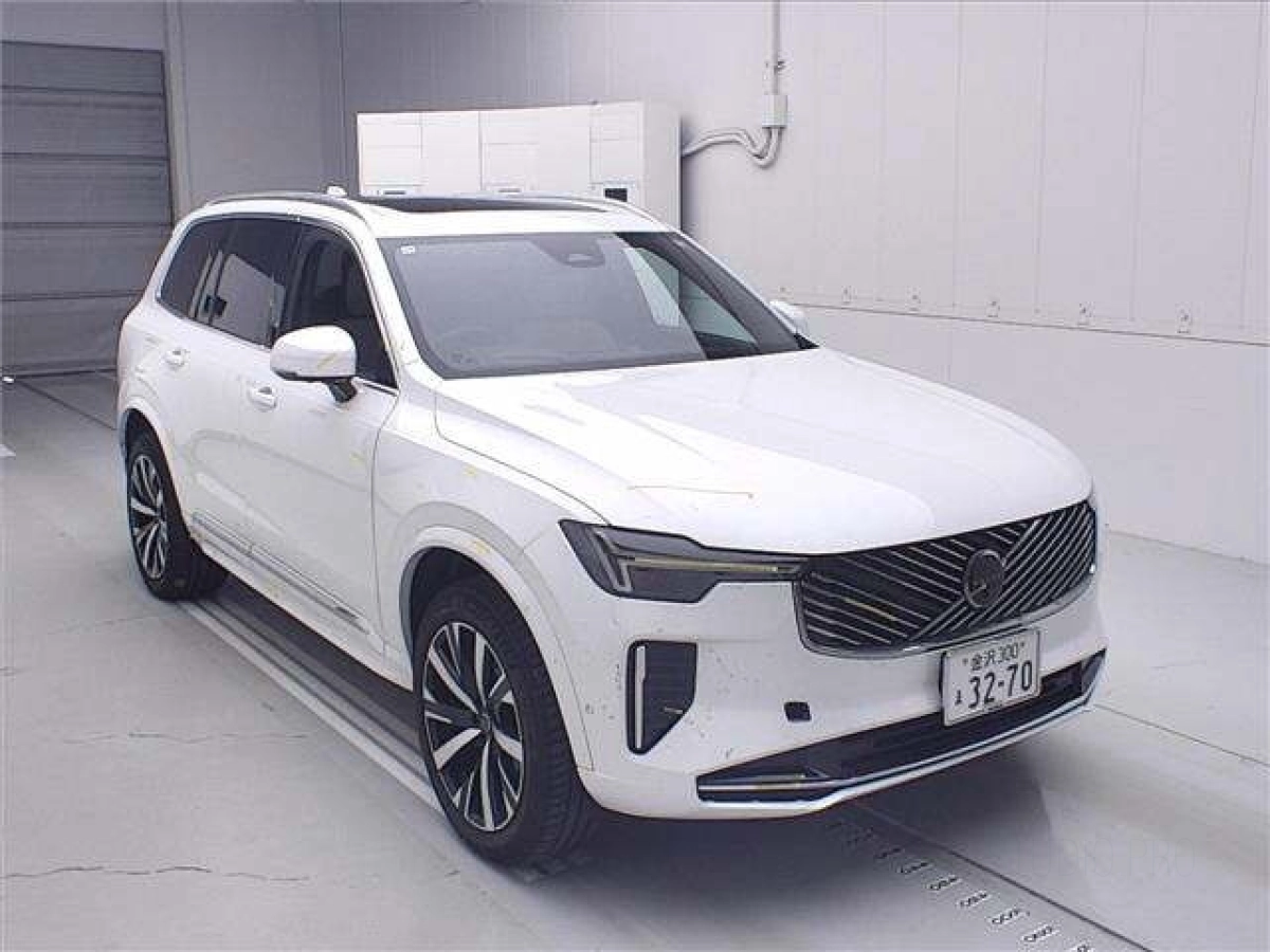 VOLVO XC90 LB420TXCM2 2025