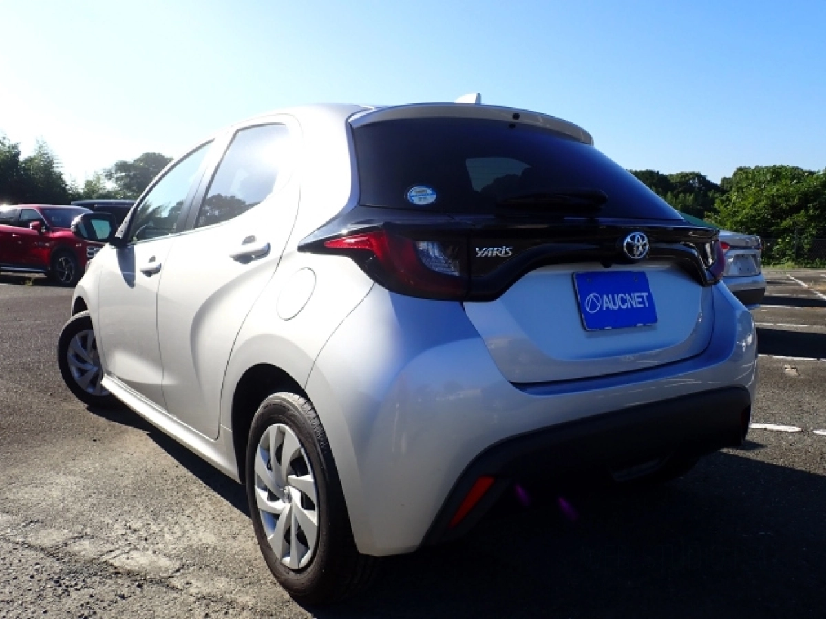 TOYOTA YARIS