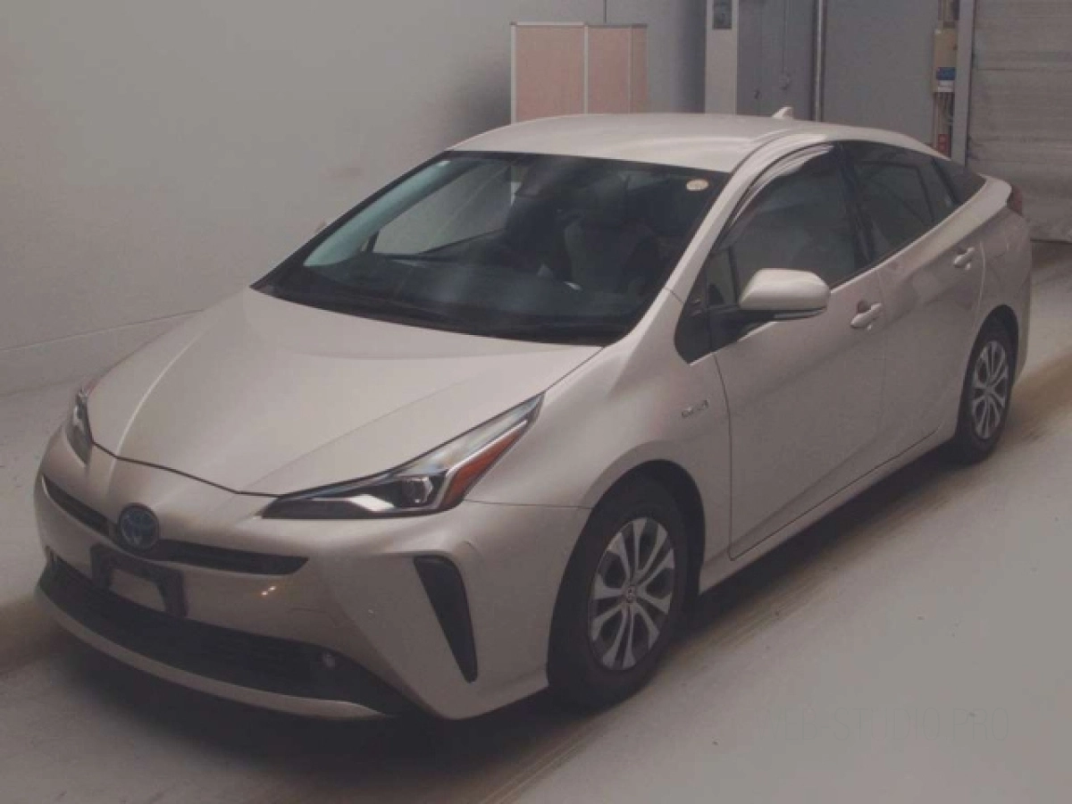 TOYOTA PRIUS ZVW51 2019