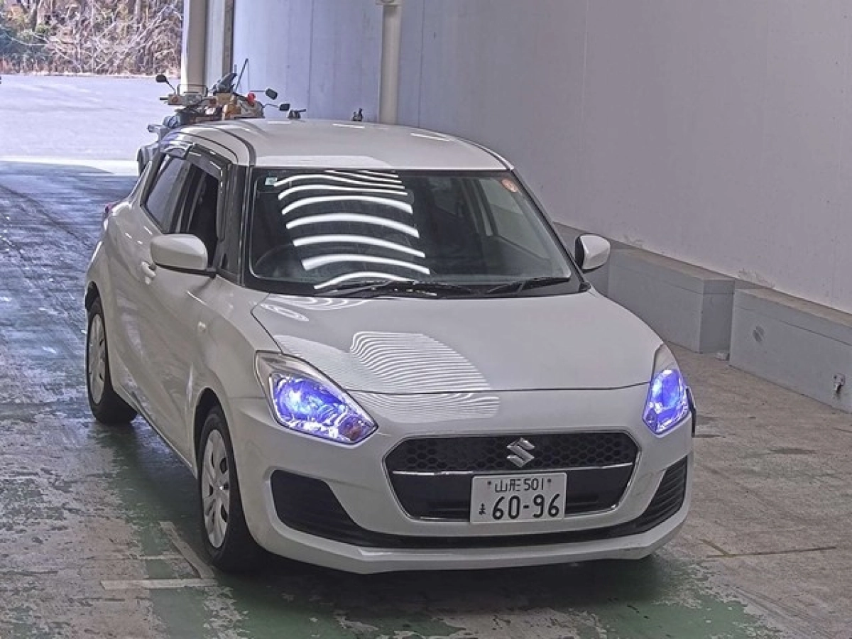 SUZUKI SWIFT ZC83S 2019