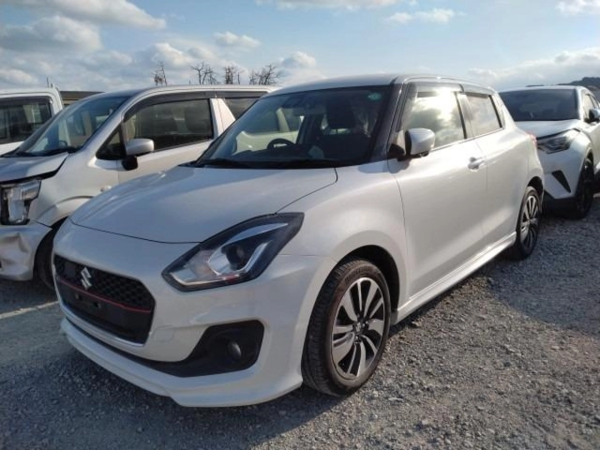SUZUKI SWIFT ZC83S 2019