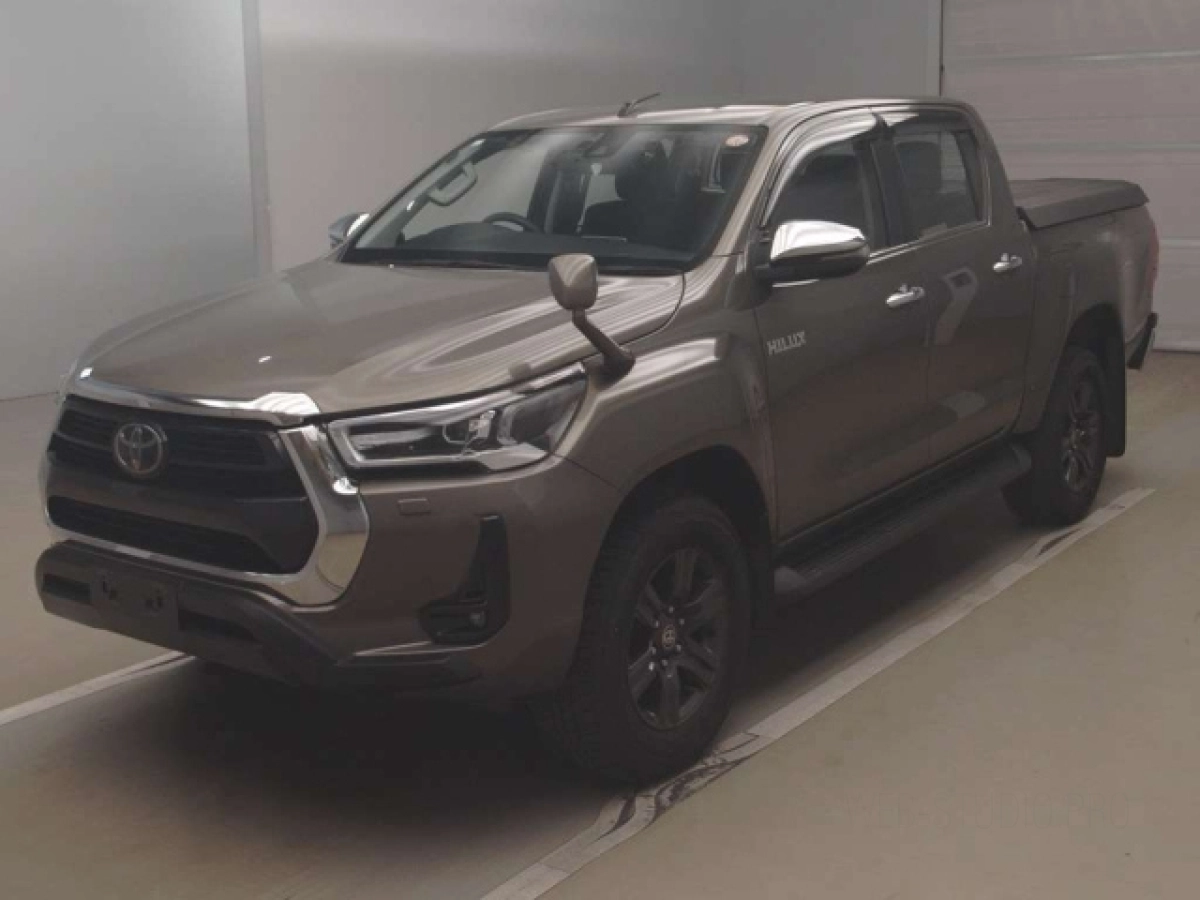 TOYOTA HILUX GUN125 2024