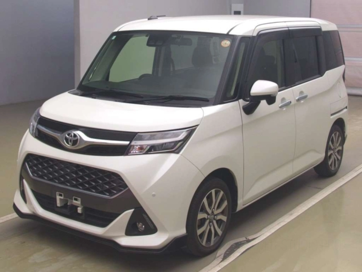 TOYOTA TANK M900A 2019