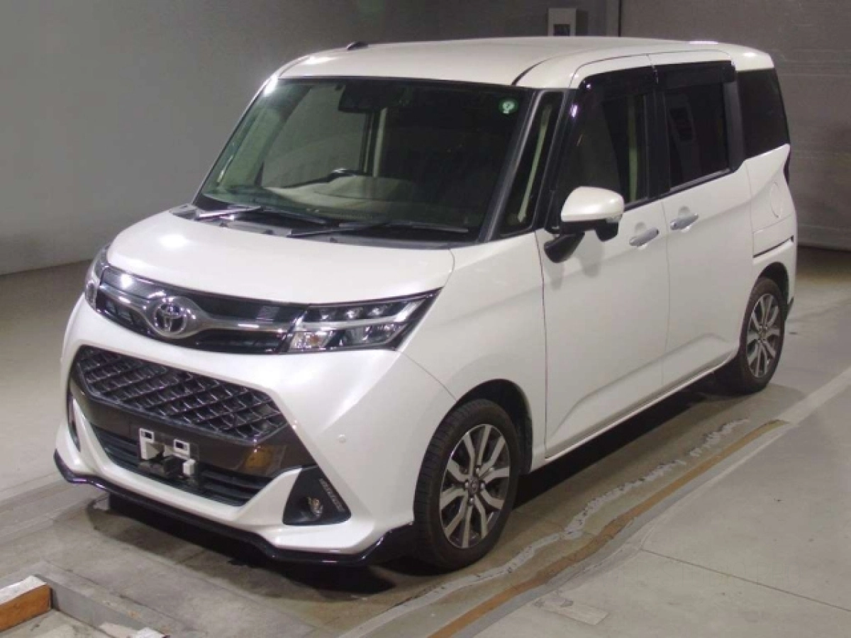 TOYOTA TANK M900A 2019
