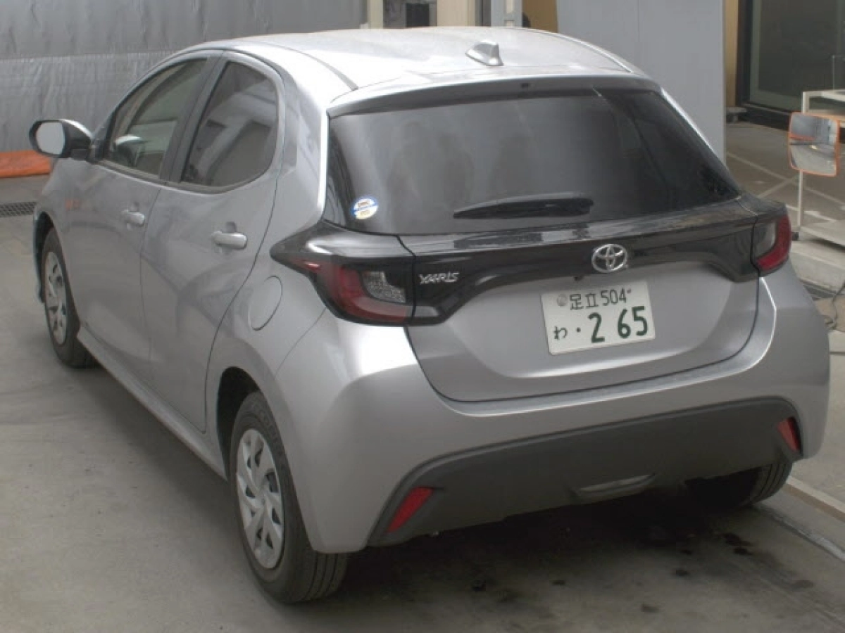 TOYOTA YARIS