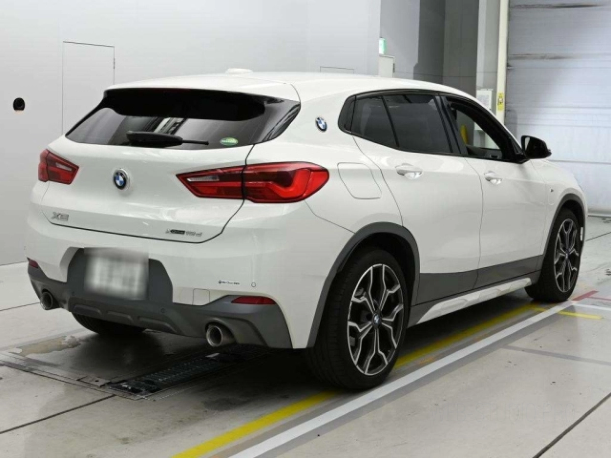 BMW X2