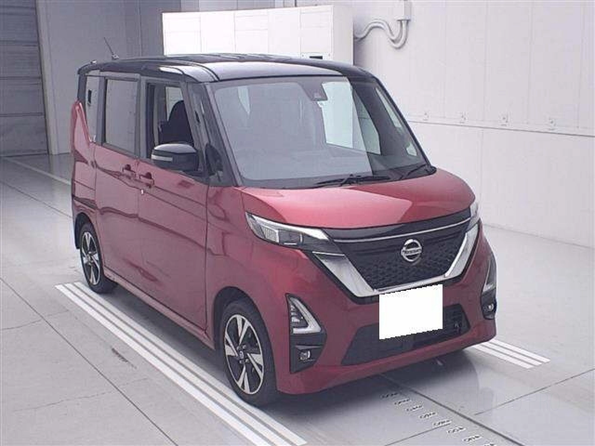 NISSAN ROOX