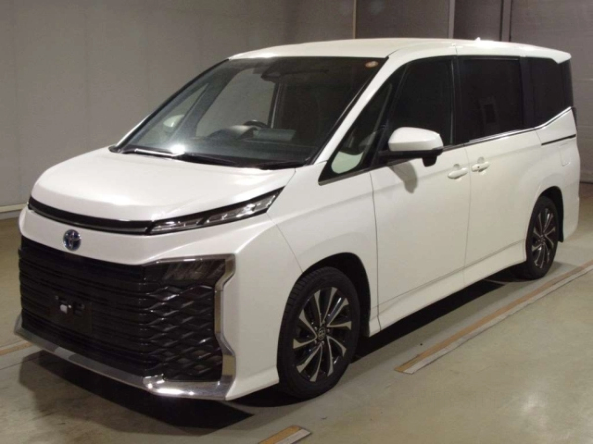 TOYOTA VOXY ZWR90W 2022