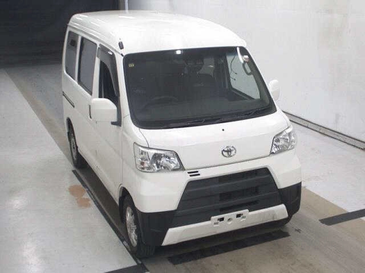 TOYOTA PIXIS VAN S331M 2019