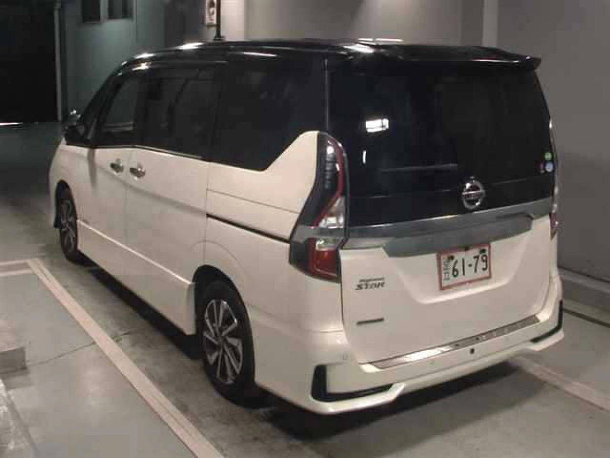 NISSAN SERENA